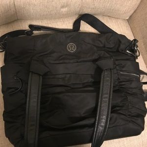 Lululemon Triumphant Tote Gym Bag
